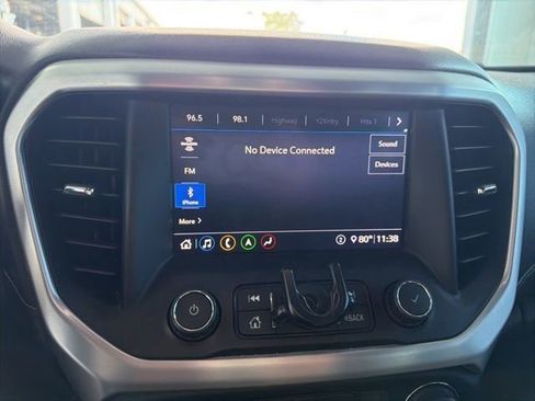 Used 2020 GMC Acadia SLT image 4