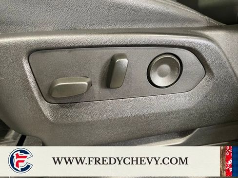 Certified 2024 Chevrolet Suburban Z71 w/ Off-Road Capability Package image 35