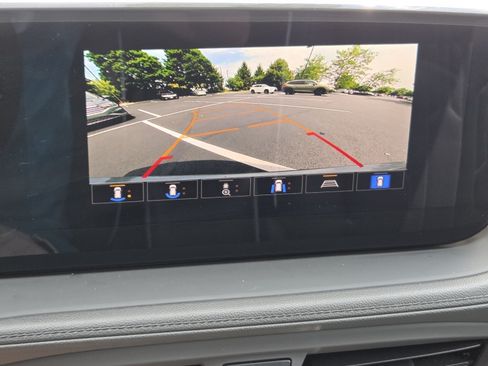Used 2024 Buick Encore GX Avenir w/ Avenir Technology Package AWD/4WD image 11