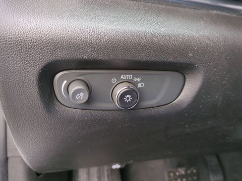 Certified 2023 Chevrolet Traverse LT image 17