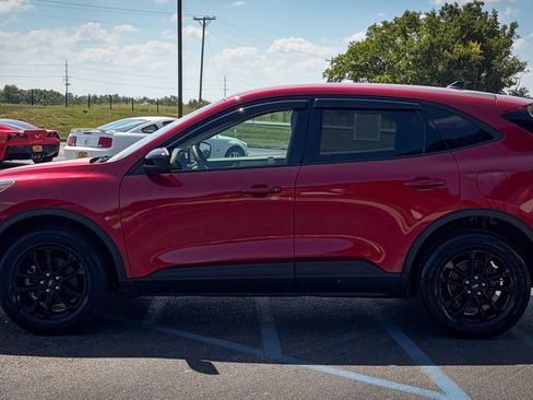 Used 2020 Ford Escape SE Sport AWD/4WD image 7