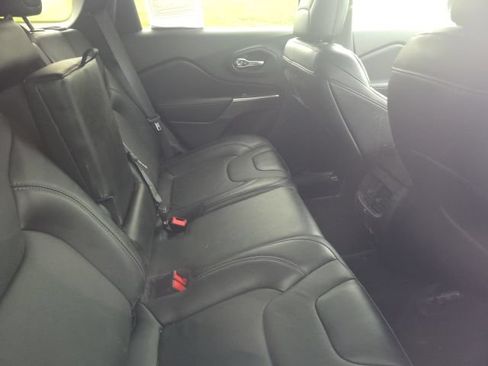 Used 2022 Jeep Cherokee Latitude Lux AWD/4WD image 5