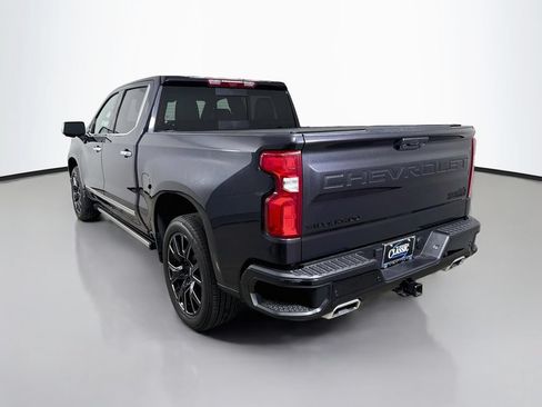 Used 2022 Chevrolet Silverado 1500 High Country w/ Technology Package AWD/4WD image 5