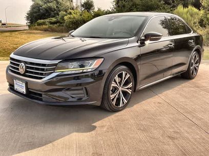 Used 2021 Volkswagen Passat 2.0T SE