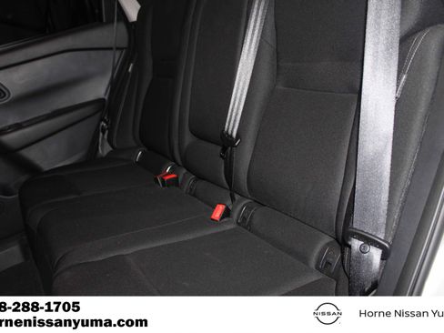Certified 2025 Nissan Rogue S FWD image 8