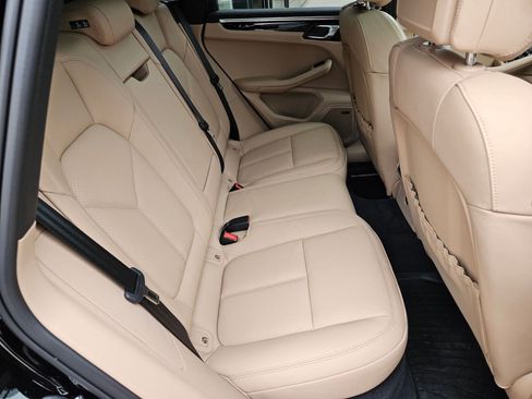 New 2026 Porsche Macan image 24