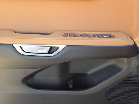 New 2026 Lexus ES 350e FWD image 15