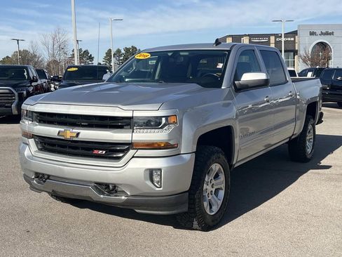 Used 2018 Chevrolet Silverado 1500 LT w/ All Star Edition image 4