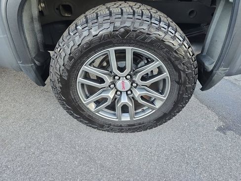 Used 2022 GMC Sierra 1500 AT4 w/ AT4 Premium Package image 29