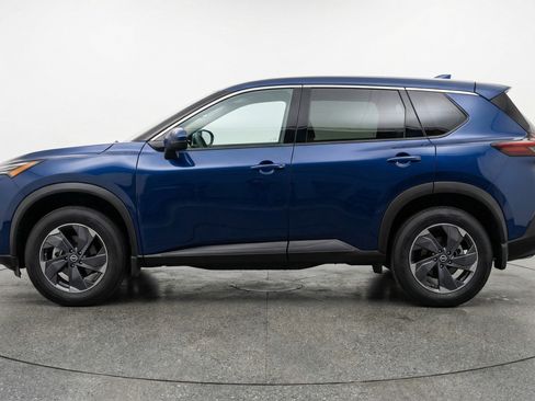 Used 2025 Nissan Rogue SV AWD/4WD image 5