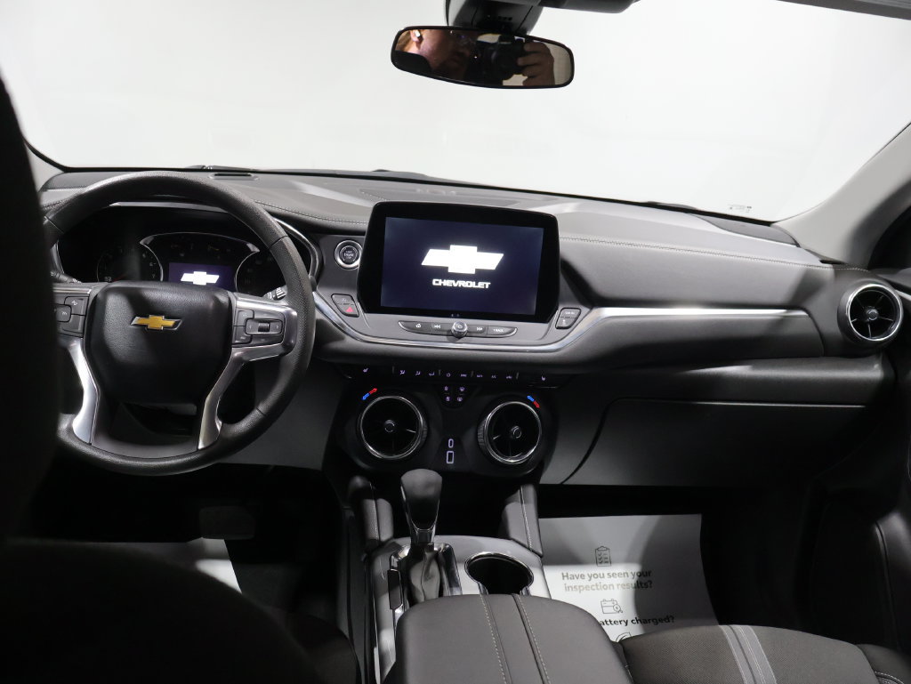Used 2025 Chevrolet Blazer LT AWD/4WD image 15