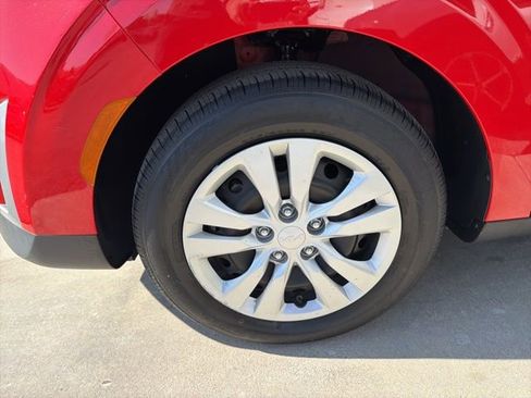 Certified 2023 Kia Soul LX FWD image 9