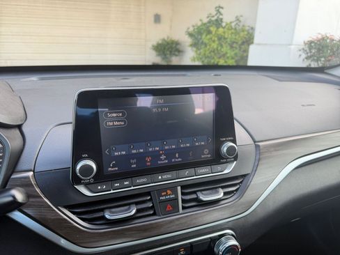 Used 2024 Nissan Altima 2.5 SV image 20