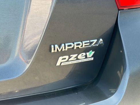 Used 2013 Subaru Impreza 2.0i Premium w/ All-Weather Pkg AWD/4WD image 13