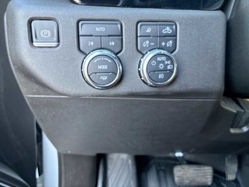 Used 2024 GMC Sierra 1500 Elevation w/ Elevation Premium Package image 18