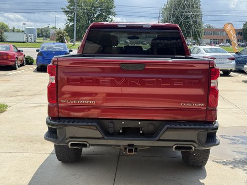 Used 2020 Chevrolet Silverado 1500 Custom Trail Boss w/ Custom Convenience Package AWD/4WD image 6