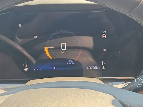 Used 2025 Chevrolet Trax ACTIV w/ Driver Confidence Package FWD image 17