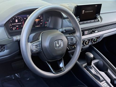 Used 2025 Honda Accord SE image 16