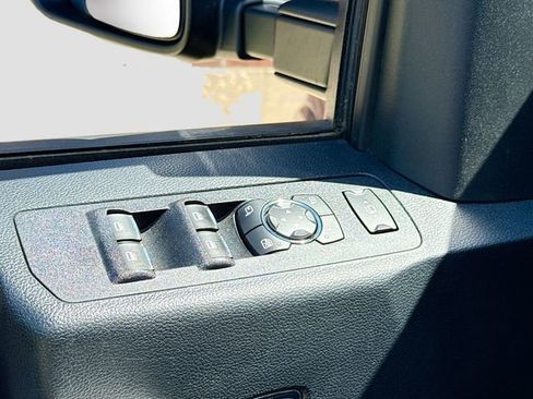 Used 2018 Ford F350 Lariat w/ Lariat Value Package image 19