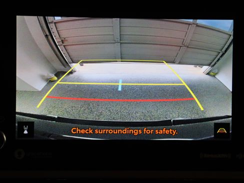 Used 2022 Toyota Tundra SR5 w/ SR5 Premium Package RWD image 21