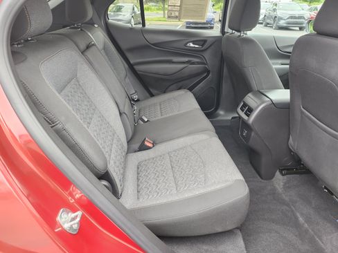 Used 2024 Chevrolet Equinox LT FWD image 19