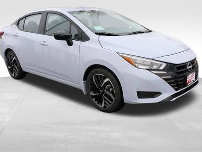 New 2025 Nissan Versa SR w/ Trunk Package