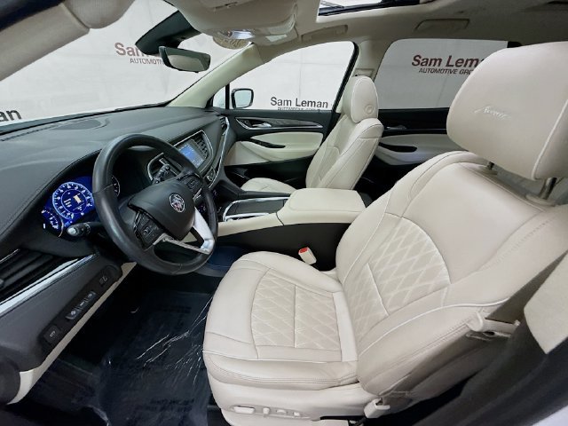 Used 2022 Buick Enclave Avenir w/ Avenir Technology Package FWD image 23