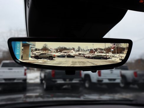 New 2026 Chevrolet Traverse Z71 image 18