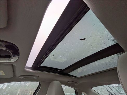 Used 2023 Hyundai Sonata Limited w/ Cargo Package image 22