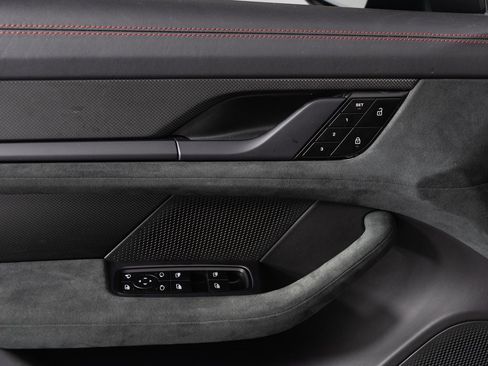 Certified 2023 Porsche Taycan GTS image 13