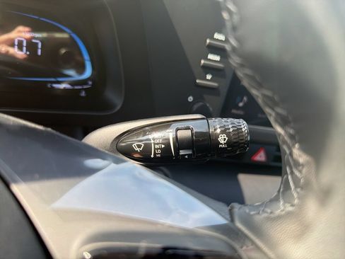 New 2026 Hyundai Elantra Sport FWD image 32