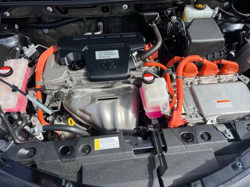 Used 2016 Toyota RAV4 Limited image 15