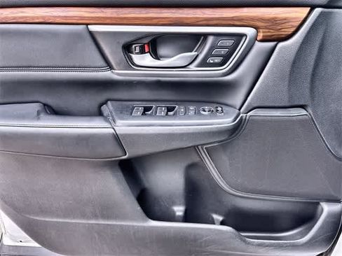 Used 2019 Honda CR-V Touring image 40