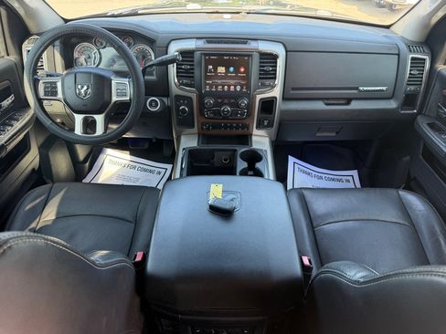 Used 2015 RAM 2500 Laramie w/ Black Appearance Group AWD/4WD image 24