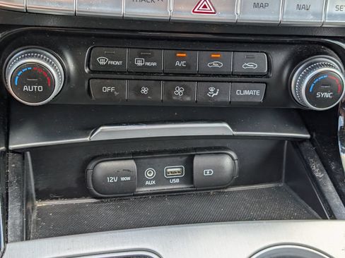 Used 2018 Kia Stinger GT2 AWD/4WD image 21