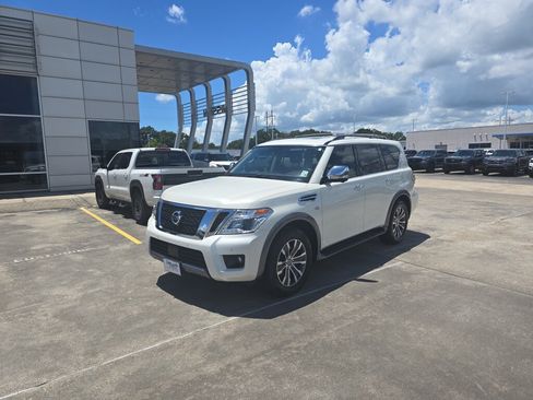 Used 2019 Nissan Armada SL w/ Premium Package RWD image 2