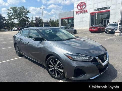 Used 2022 Nissan Maxima SV w/ Floor Mat Group FWD image 3