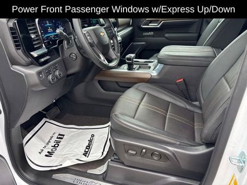 Used 2023 Chevrolet Silverado 1500 High Country w/ Technology Package image 13