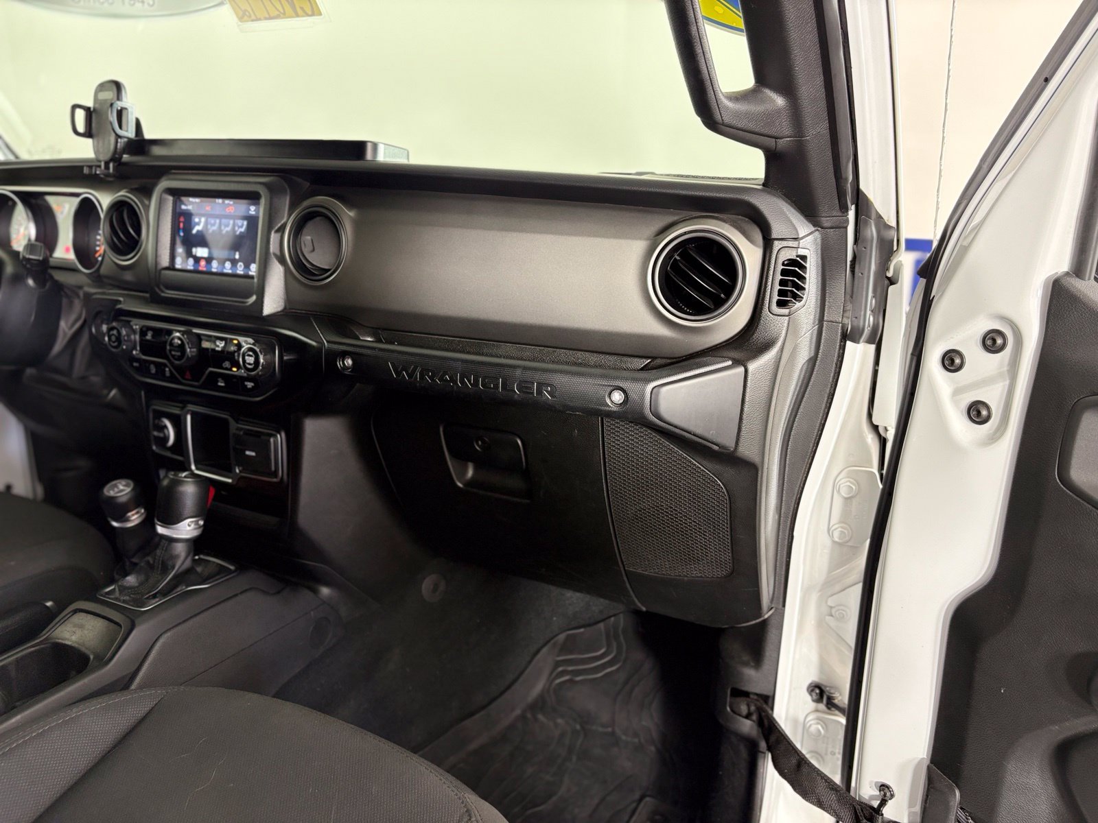 Used 2022 Jeep Wrangler Unlimited Sport AWD/4WD image 24