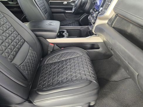 Used 2019 RAM 1500 Laramie image 14