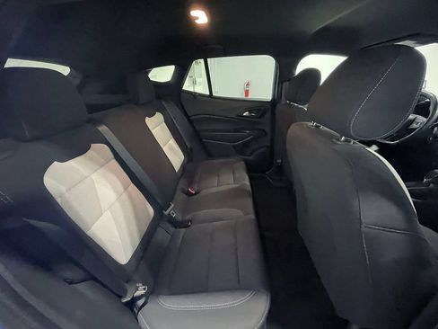 Used 2024 Chevrolet Trax RS FWD image 23