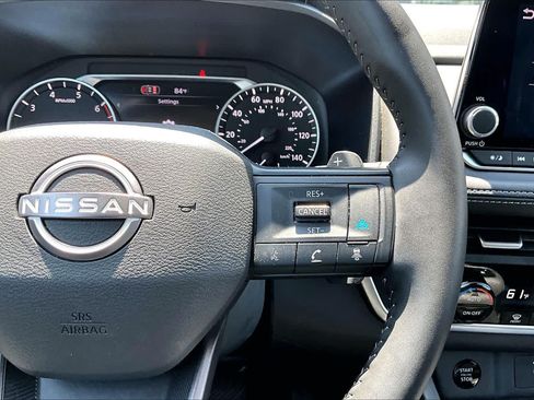 Certified 2026 Nissan Rogue SV FWD image 25