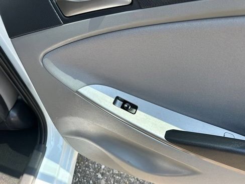 Used 2017 Hyundai Accent SE FWD image 19