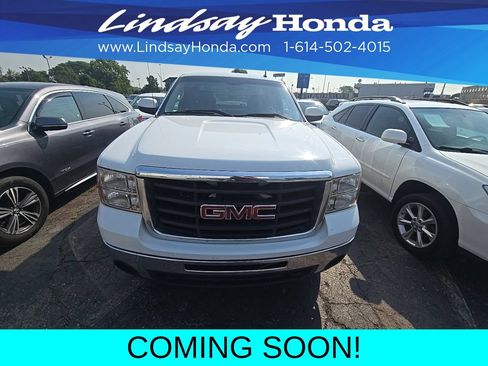 Used 2008 GMC Sierra 2500 SLT w/ Z71 Off-Road Package AWD/4WD image 3