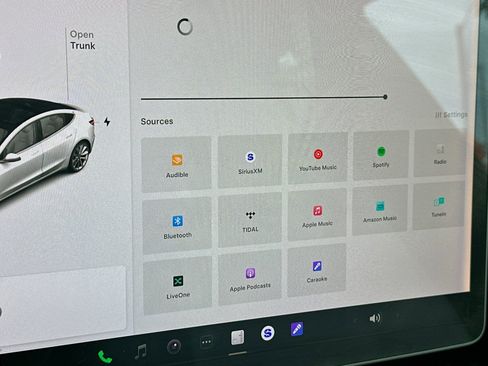 Used 2018 Tesla Model 3 Long Range AWD/4WD image 19