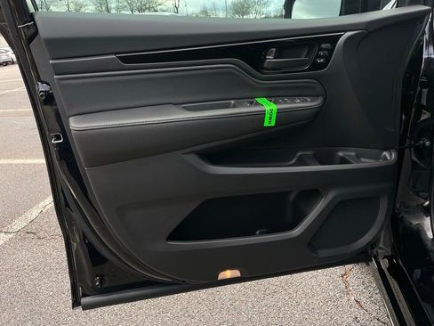 New 2026 Honda Odyssey Touring image 24