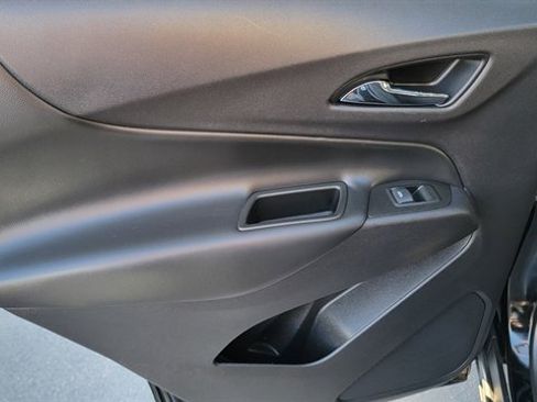Used 2020 Chevrolet Equinox LT image 41