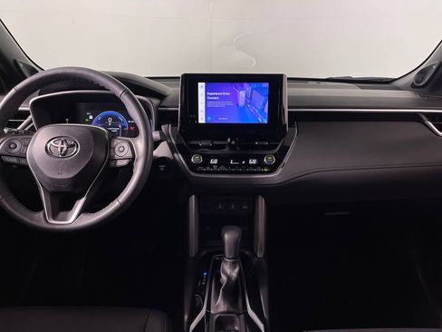 Used 2024 Toyota Corolla Cross AWD Hybrid w/ Convenience Package image 14
