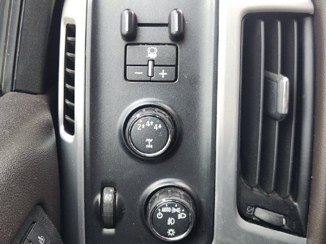 Used 2019 GMC Sierra 2500 SLT w/ Duramax Plus Package AWD/4WD image 19