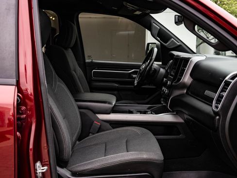 Used 2019 RAM 1500 Big Horn AWD/4WD image 23